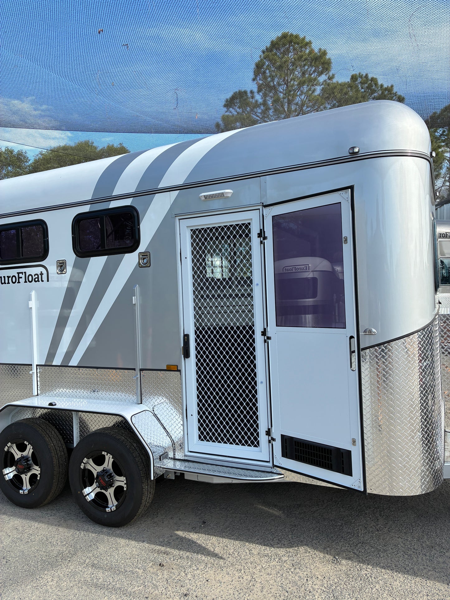 2HAL-L600 SN Prestige Series Deluxe Package