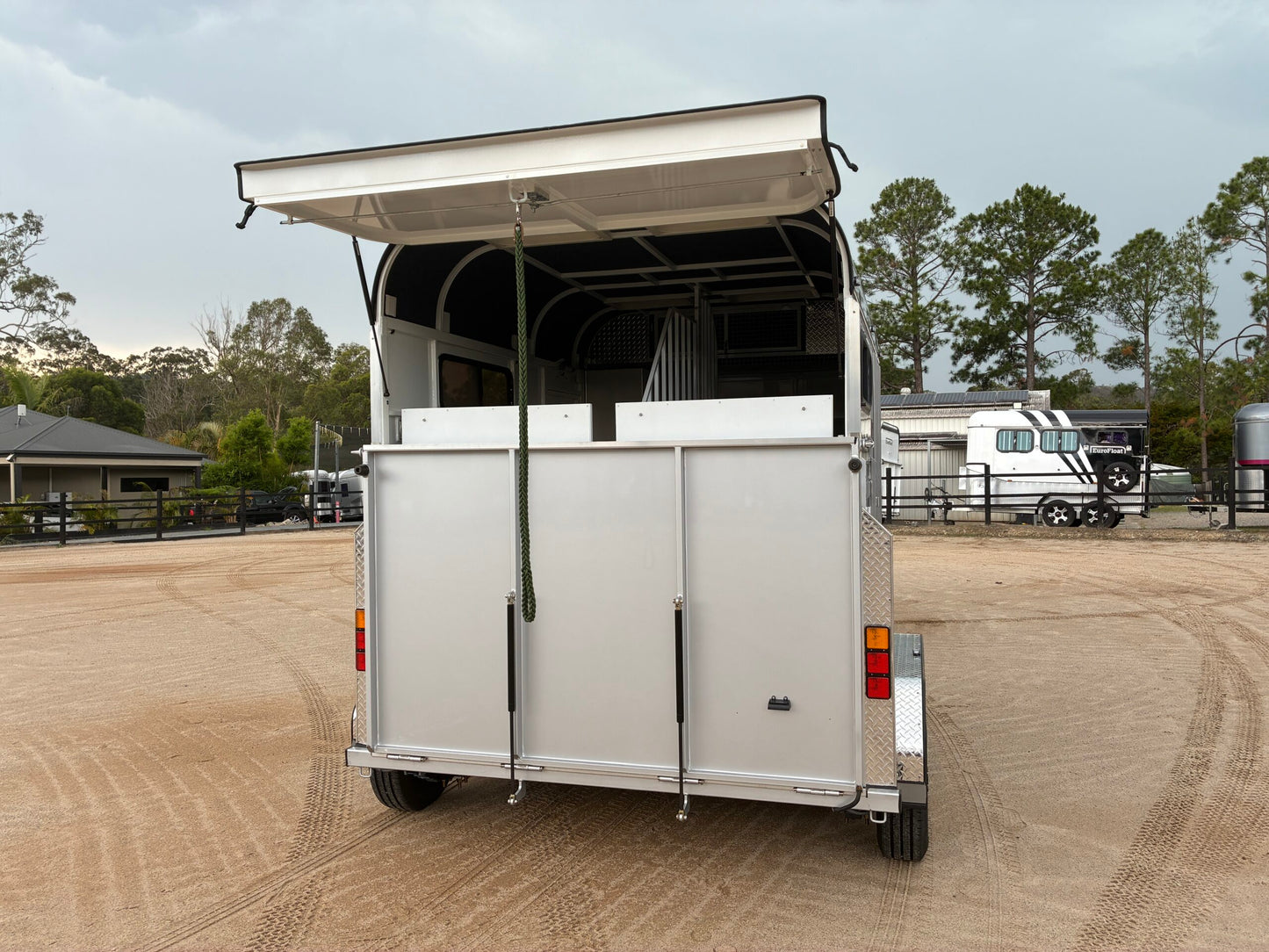 2HSL-L400 SN Classic Series Standard Package