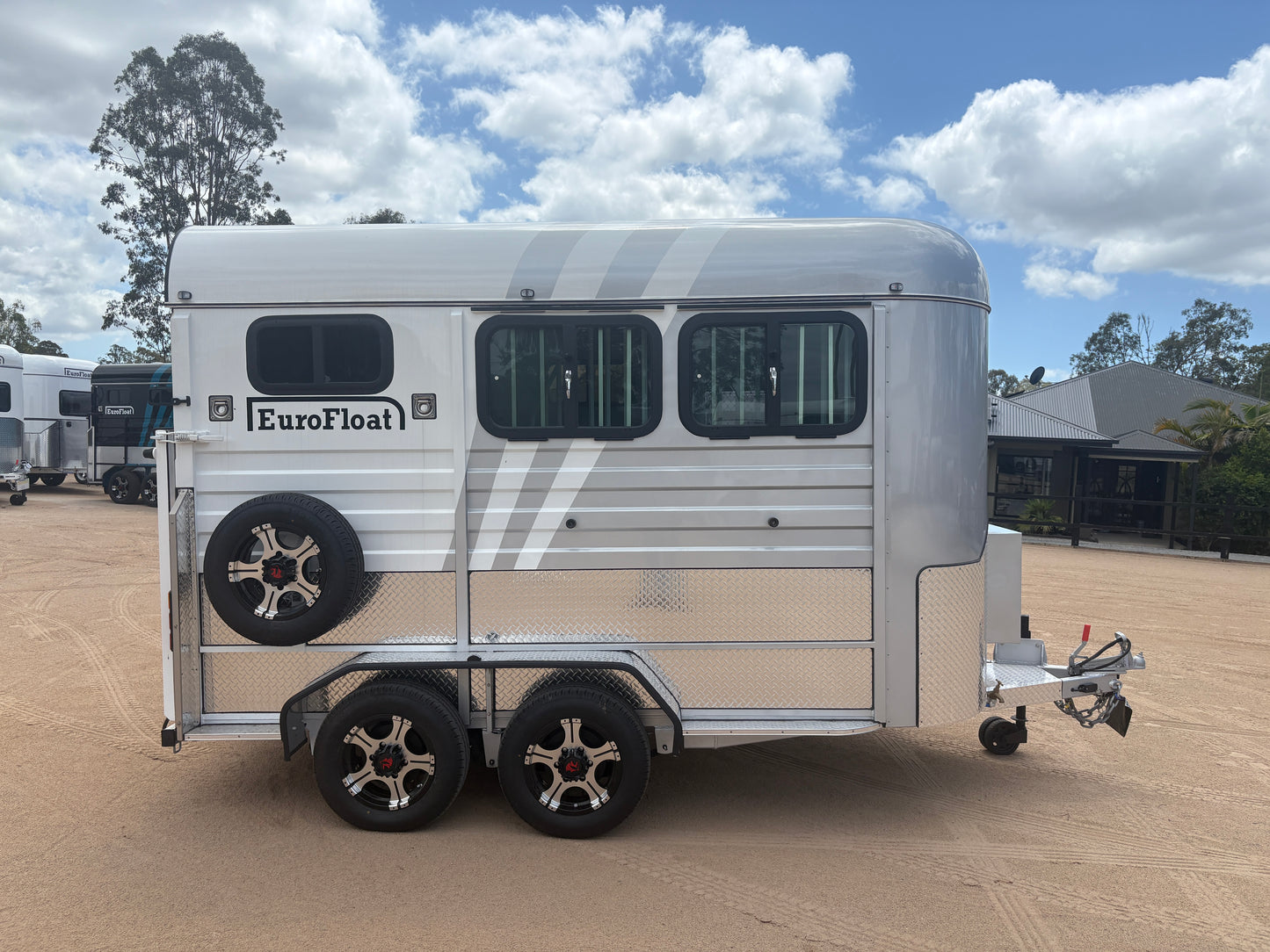 2HAL-L600 SN Classic Series Deluxe Package