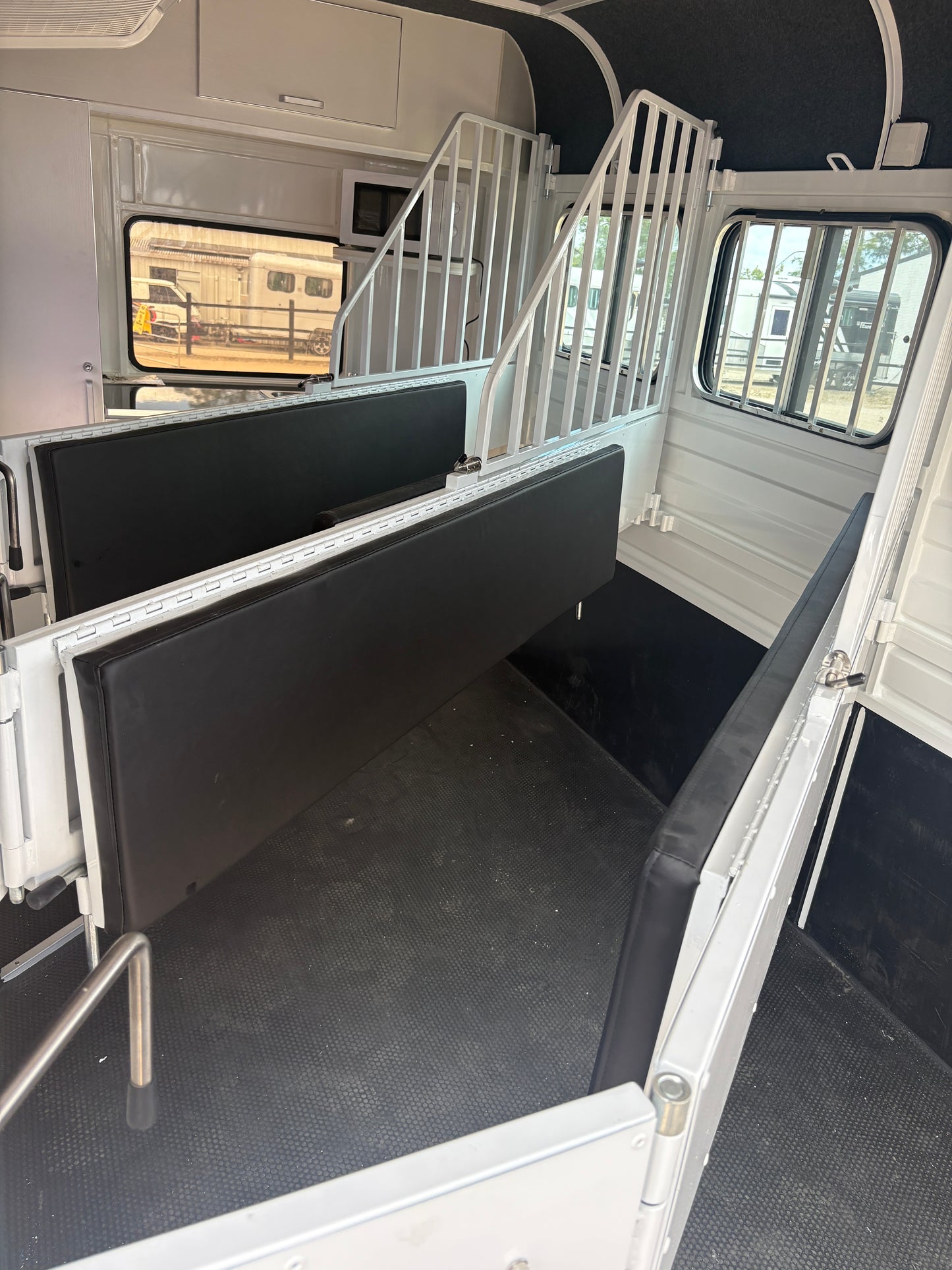 2HAL-L600 SN Classic Series Deluxe Package