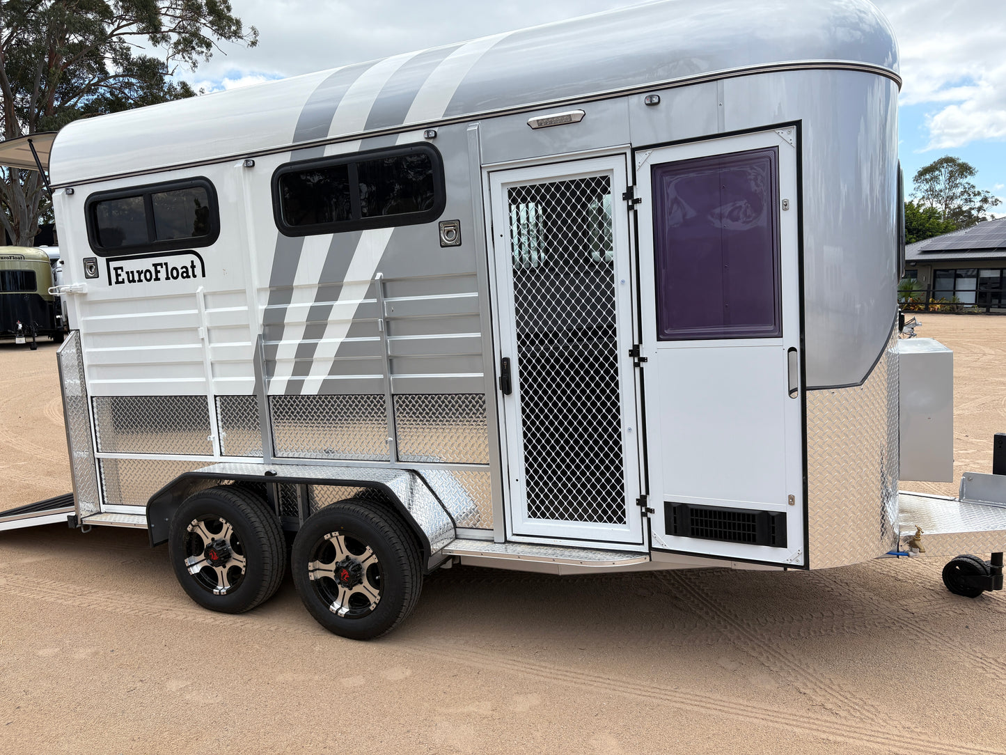 2HAL-L860 SN Classic Series Deluxe Package