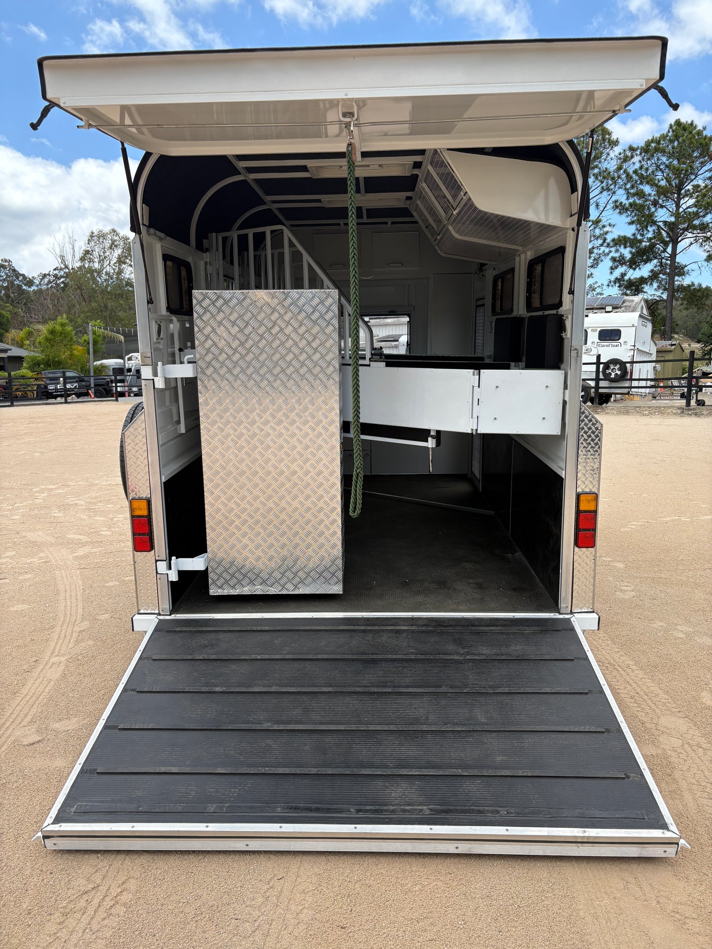 2HAL-L860 SN Classic Series Deluxe Package