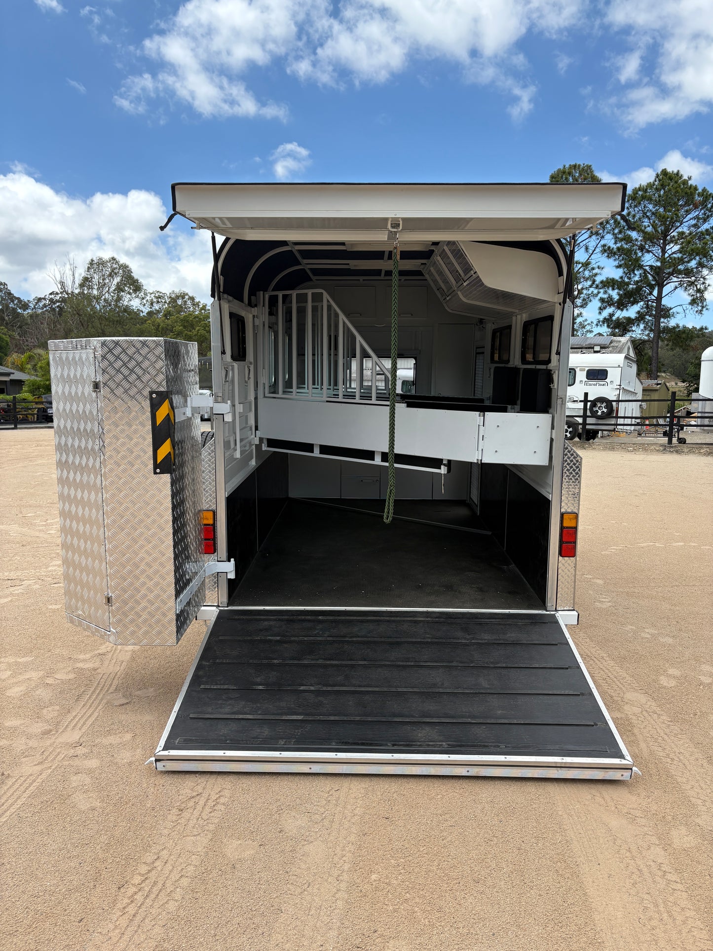 2HAL-L860 SN Classic Series Deluxe Package