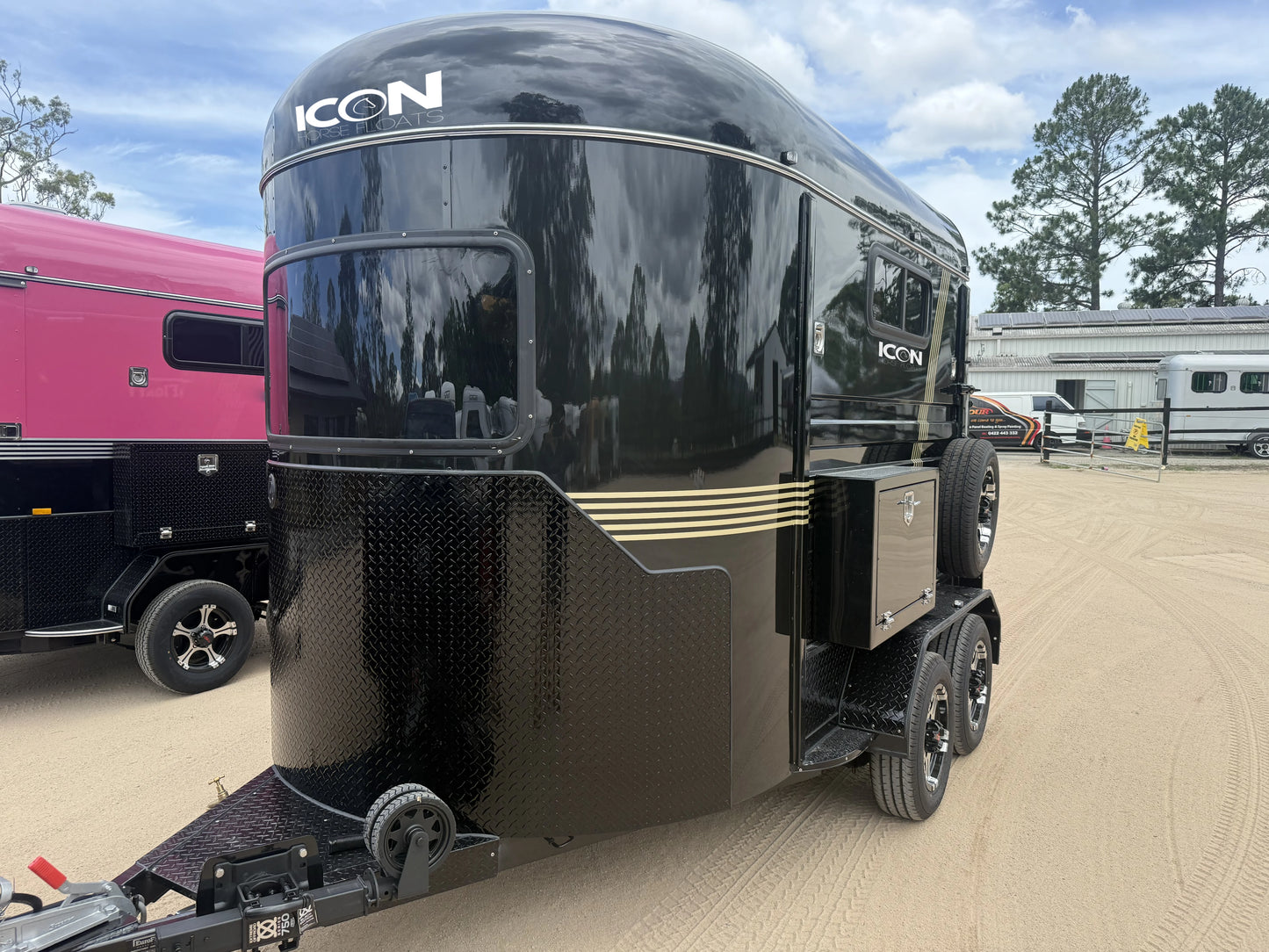 ICON 2HAL-S RN Epic Series Standard Package